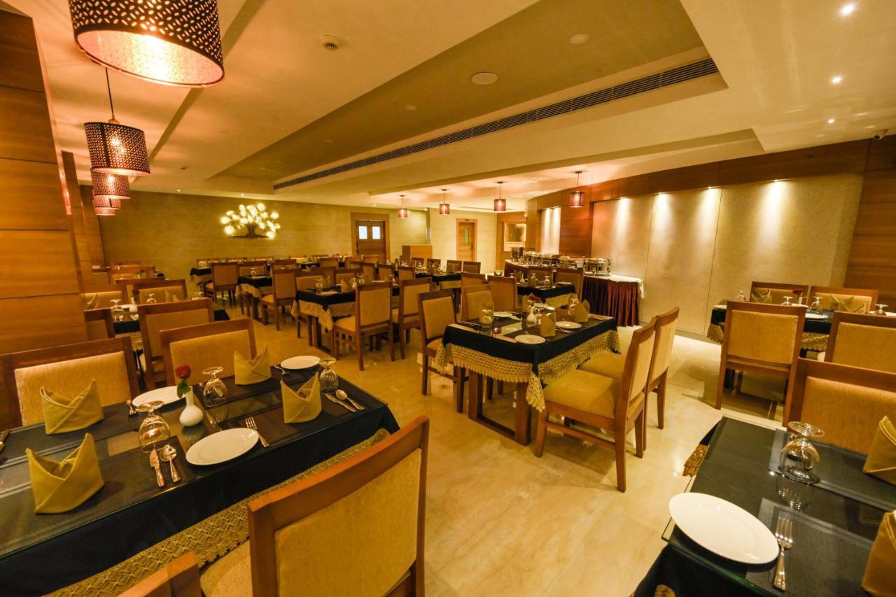 Hotel Kabani International Muvattupuzha Екстер'єр фото